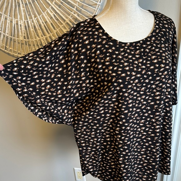 Maurices Animal Print Blouse with Scoop Neck and Flutter Sleeves - Picture 6 of 9